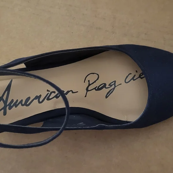 American Rag Blue Heels Stylish Design - Picture 4 of 6